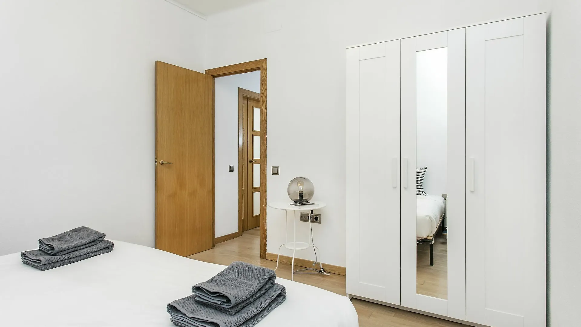 Daire Beautiful Apt Next To The Sagrada Famila Barselona