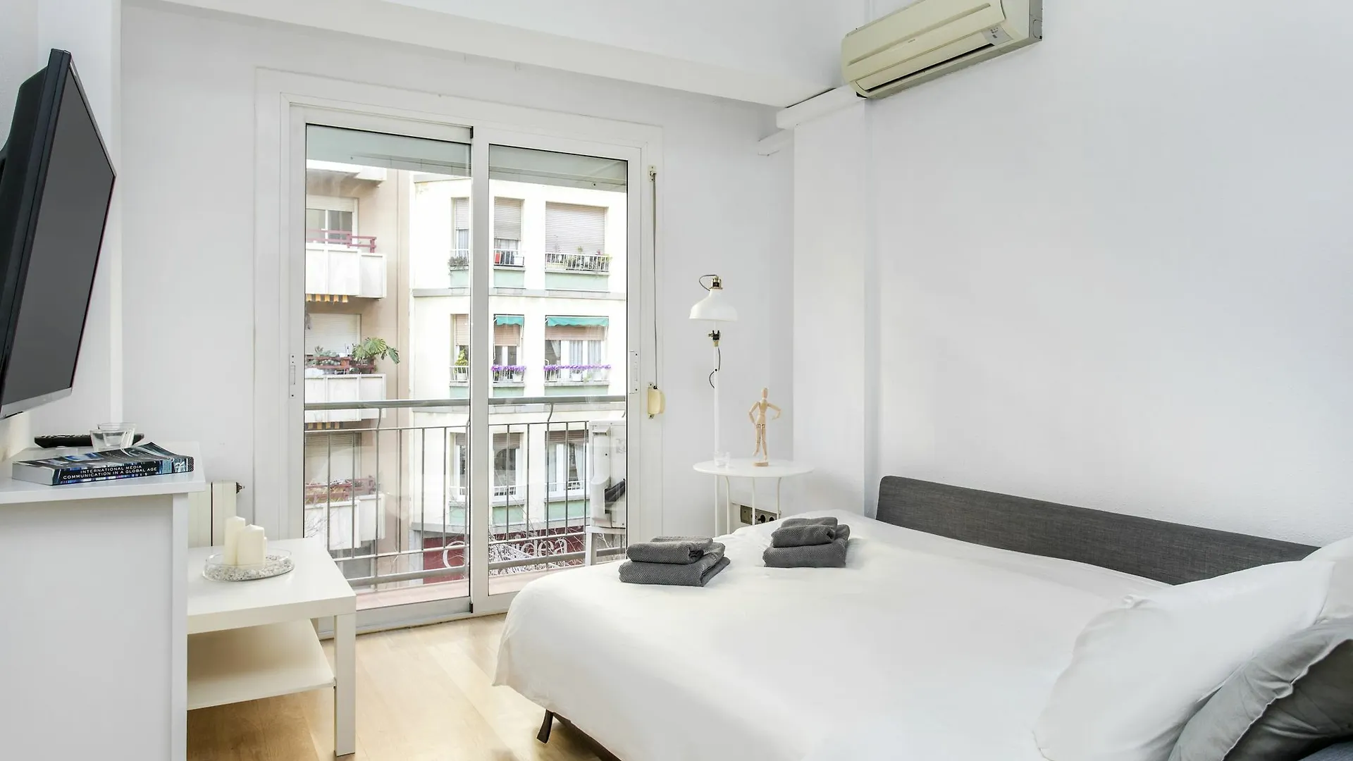 Beautiful Apt Next To The Sagrada Famila Barselona
